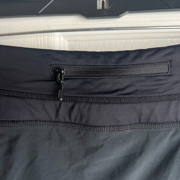 Lululemon rare black skirt size 6 - Picture 8 of 12